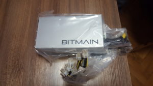 Antminer L3 +
